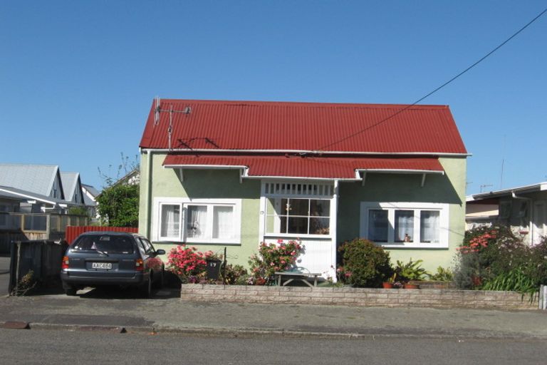 Photo of property in 17 Niblett Street, Whanganui, 4500