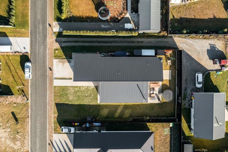 Photo of property in 6 Pennycook Place, Lake Hawea, Wanaka, 9382