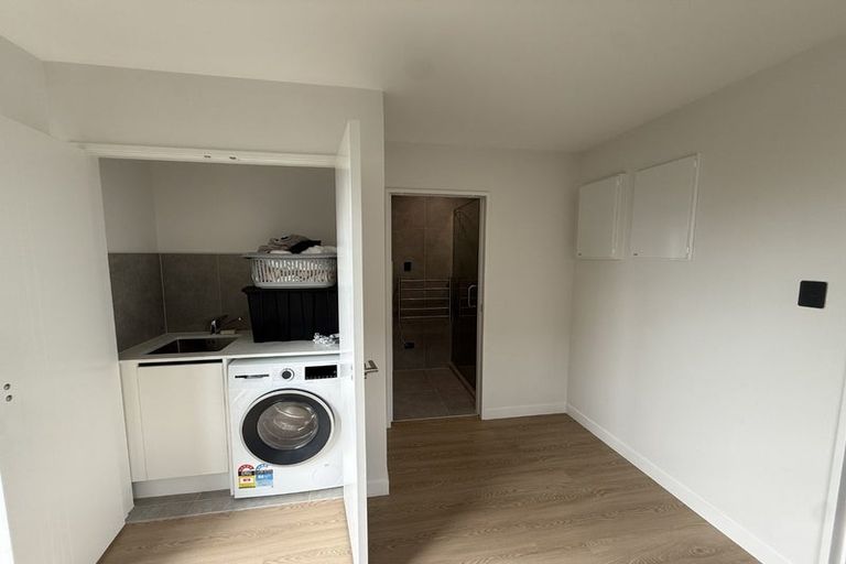 Photo of property in 1/9 Kamaka Road, Mangere Bridge, Auckland, 2022