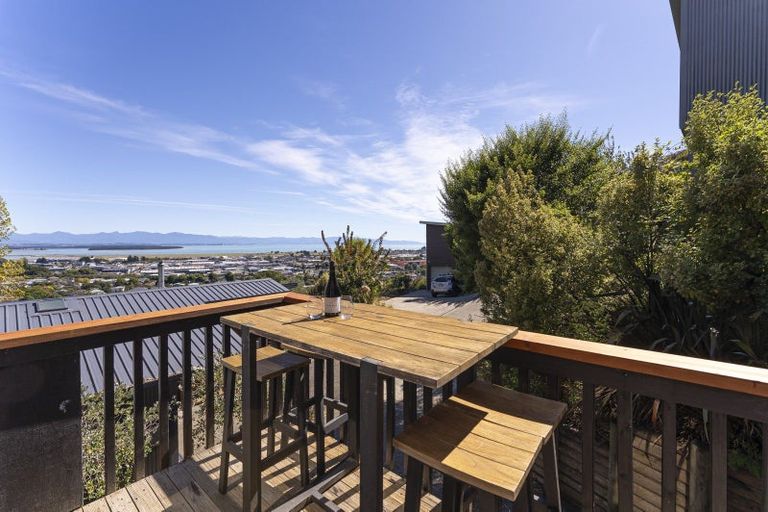 Photo of property in 53 Coster Street, Enner Glynn, Nelson, 7011