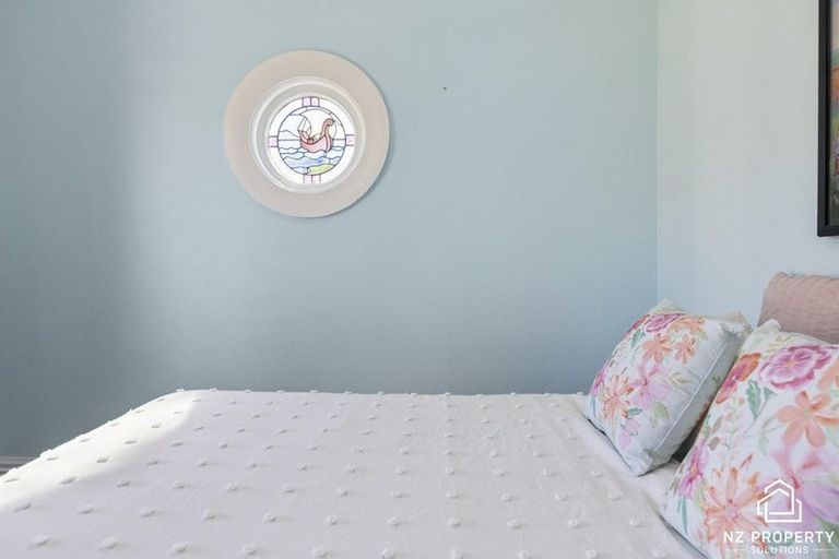 Photo of property in 23 Oxford Street, South Dunedin, Dunedin, 9012