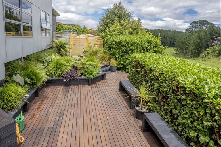 Photo of property in 32 Oakland Lane, Shannon, Palmerston North, 4474