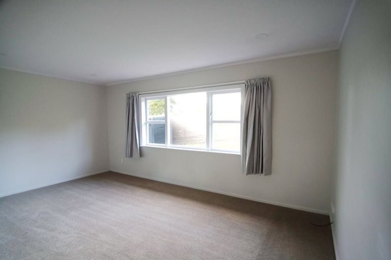 Photo of property in 26 Lanigan Street, Birkdale, Auckland, 0626