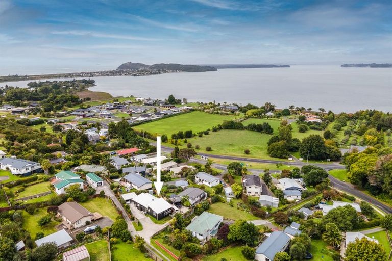 Photo of property in 12 Koutunui Road, Athenree, Katikati, 3177