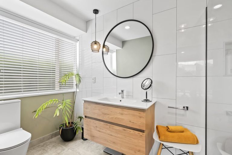 Photo of property in 3 Ashmore Lane, Strowan, Christchurch, 8052