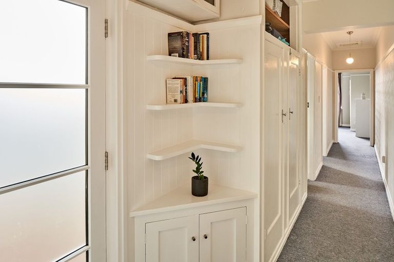 Photo of property in 75a Pirie Street, Mount Victoria, Wellington, 6011