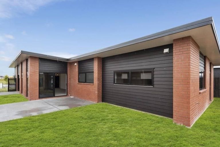 Photo of property in 25 Probert Crescent, Chartwell, Hamilton, 3210