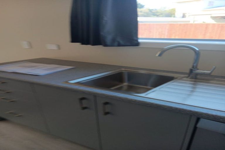 Photo of property in 10 Freyberg Crescent, Waikanae Beach, Waikanae, 5036