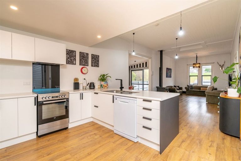 Photo of property in 37 Lewin Street, Balclutha, 9230