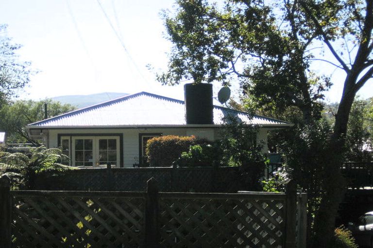Photo of property in 30 Rawhiti Street, Stokes Valley, Lower Hutt, 5019