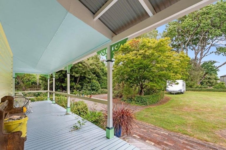 Photo of property in 7 Calico Line, Marton, 4710