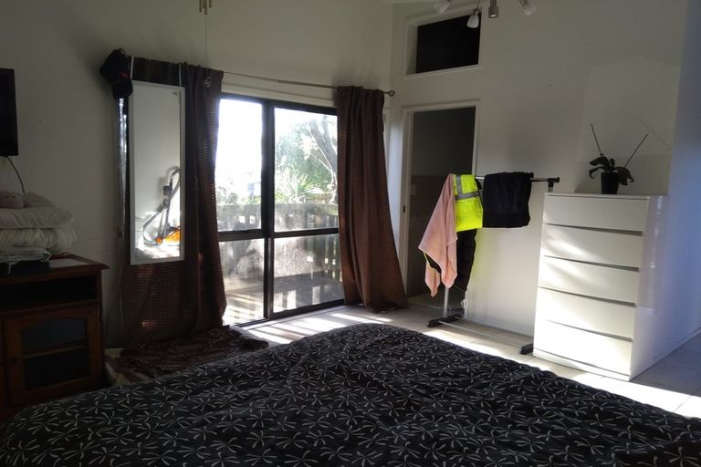 Photo of property in 21 Buchanan Road, Kingseat, Papakura, 2580