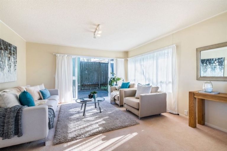 Photo of property in 1/3a Gordon Avenue, Forrest Hill, Auckland, 0620