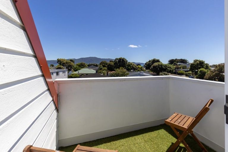 Photo of property in 2 Bermuda Grove, Paraparaumu Beach, Paraparaumu, 5032