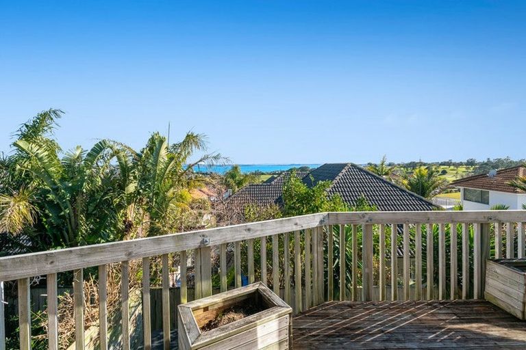 Photo of property in 105 Alec Craig Way, Gulf Harbour, Whangaparaoa, 0930