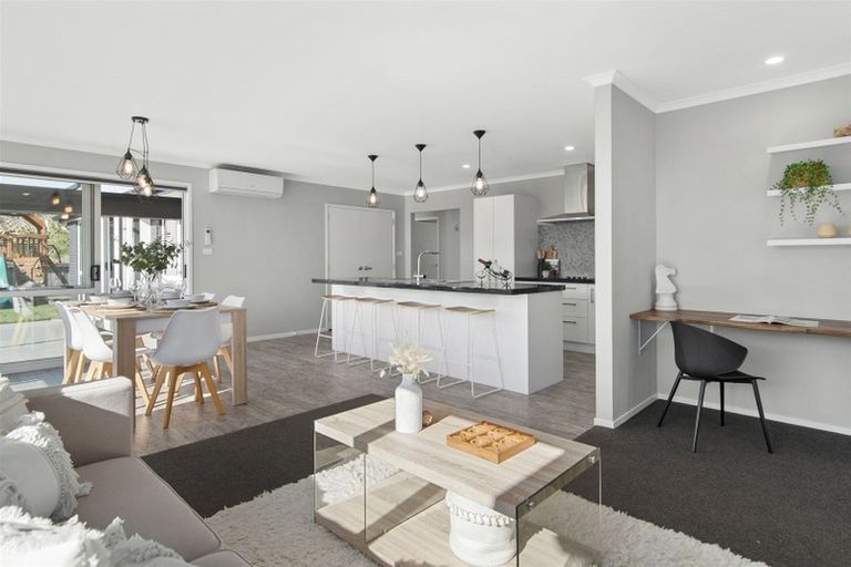 Photo of property in 59 Awataha Crescent, Pyes Pa, Tauranga, 3110