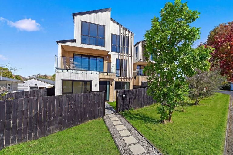 Photo of property in 8d Stanley Avenue, Milford, Auckland, 0620