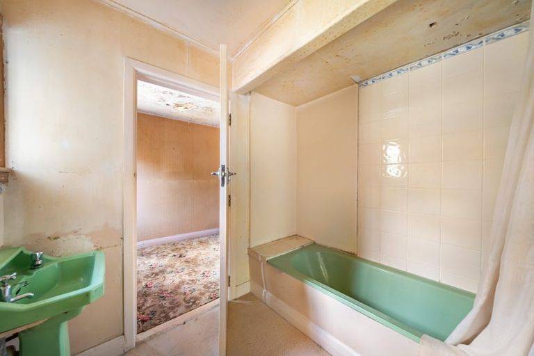 Photo of property in 29 Barton Road, Heretaunga, Upper Hutt, 5018