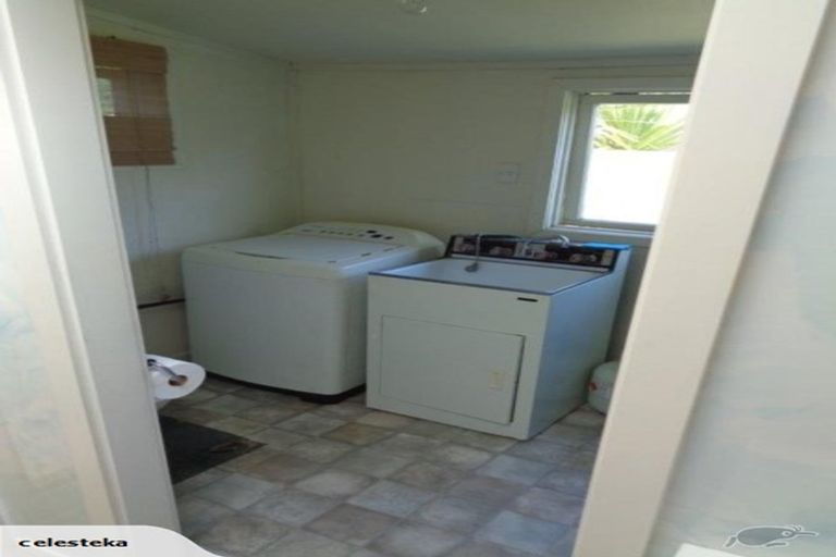 Photo of property in 33 Main Road, Hector, 7822