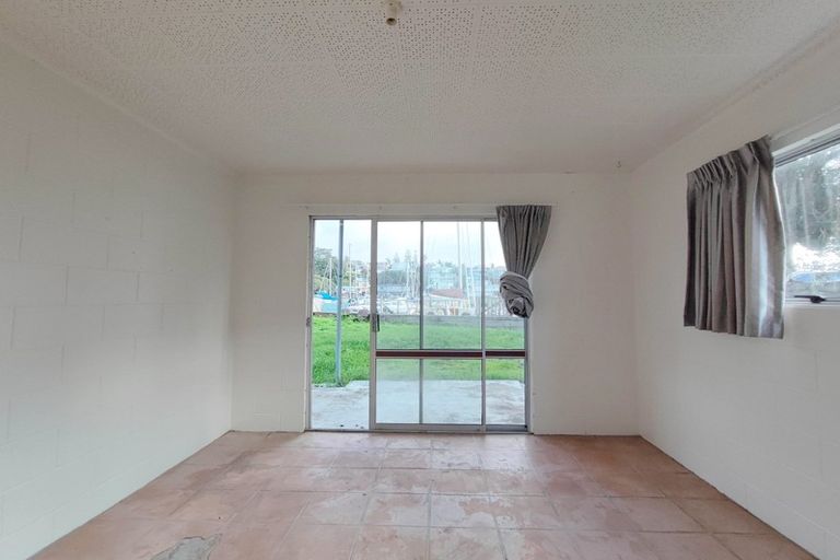 Photo of property in 2/22 Craig Road, Milford, Auckland, 0620