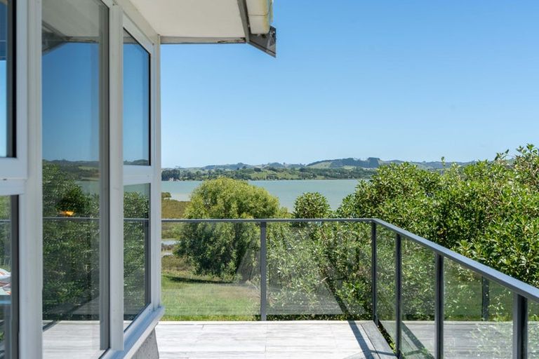 Photo of property in 47 Merril Road, Paparoa, 0571