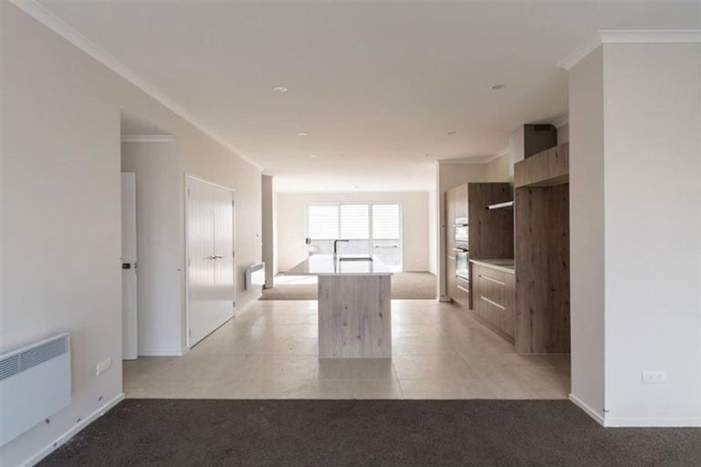 Photo of property in 2b Makura Road, Long Bay, Auckland, 0630