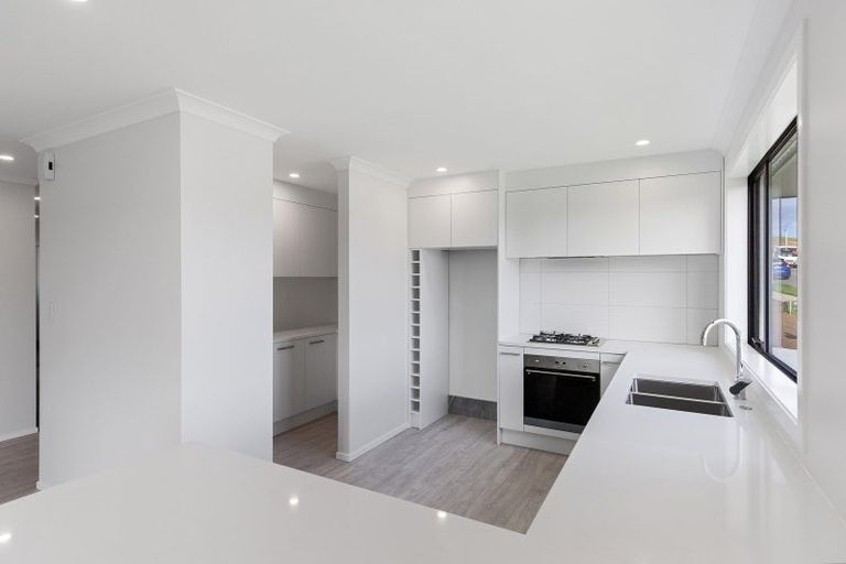 Photo of property in 1 James Elliot Way, Pokeno, 2402