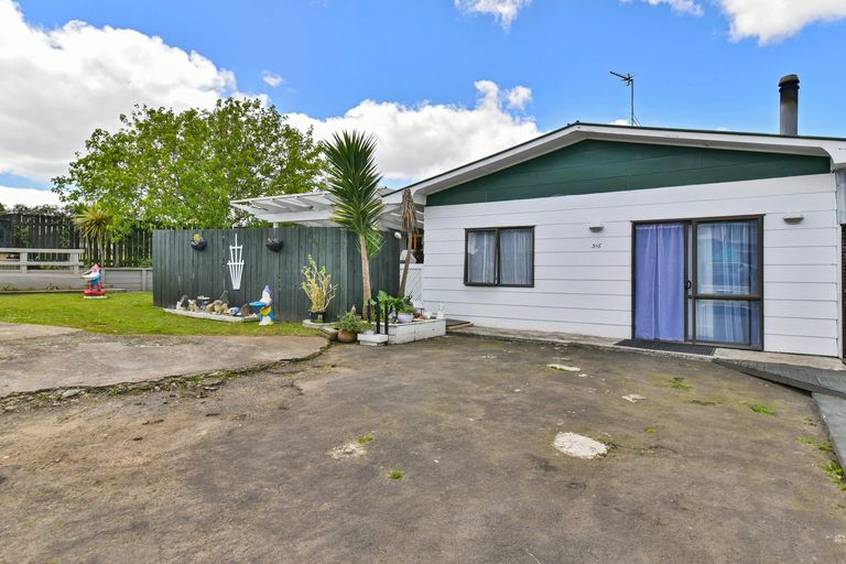 Photo of property in 516c Great South Road, Rosehill, Papakura, 2113