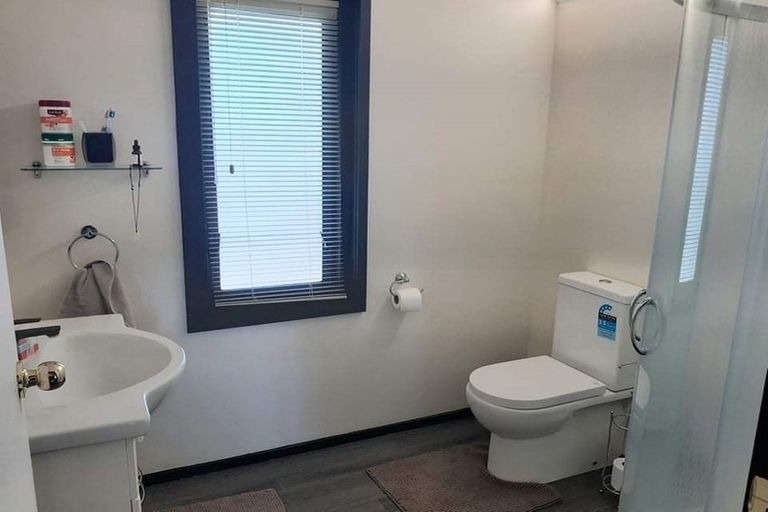 Photo of property in 8 Pararewa Drive, Whalers Gate, New Plymouth, 4310