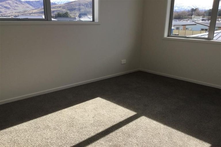 Photo of property in 4 Weldon Lane, Lower Shotover, Queenstown, 9304