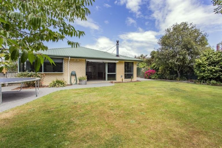 Photo of property in 10 Parsonage Road, Woodend, 7610