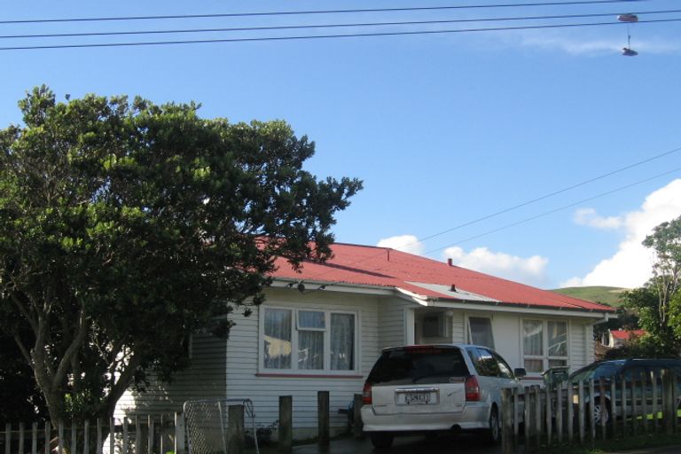 Photo of property in 9 Justine Street, Cannons Creek, Porirua, 5024