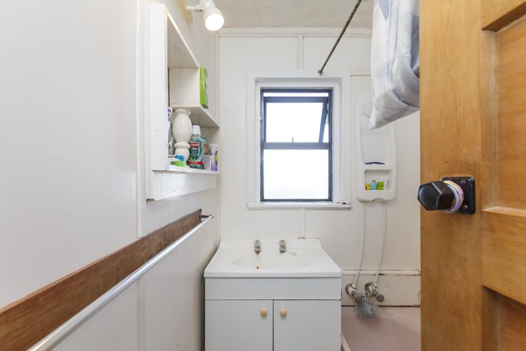 Photo of property in 31 Owen Street, Bunnythorpe, Palmerston North, 4481