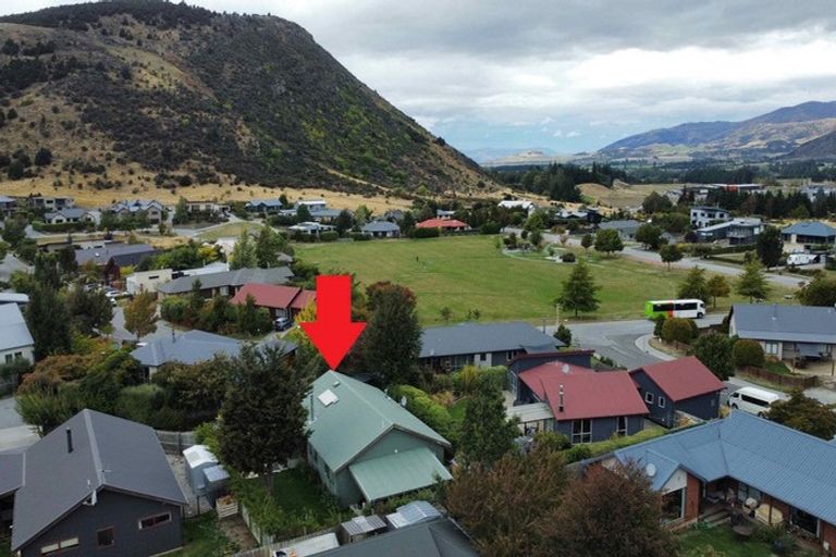 Photo of property in 37a Rob Roy Lane, Wanaka, 9305