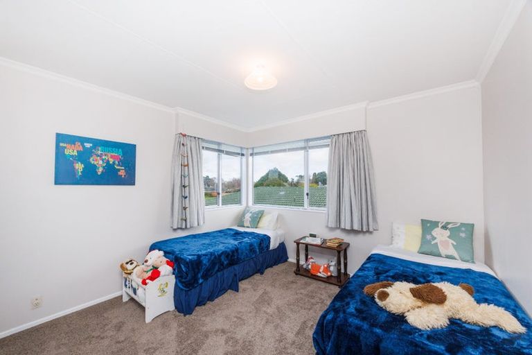 Photo of property in 23 Kentucky Way, Awapuni, Palmerston North, 4412