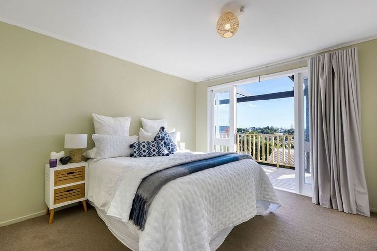 Photo of property in 52 Brightside Road, Stanmore Bay, Whangaparaoa, 0932