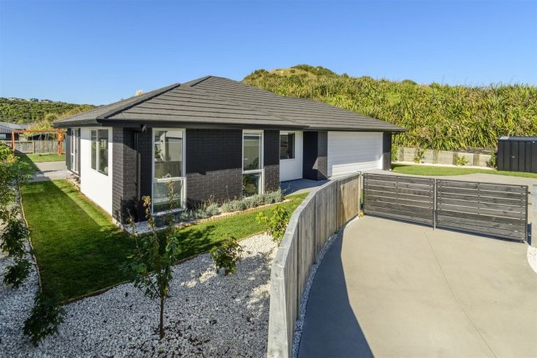 Photo of property in 59 Awataha Crescent, Pyes Pa, Tauranga, 3110