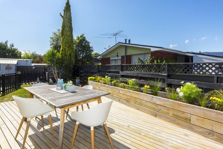 Photo of property in 22 Tacoma Drive, Totara Park, Upper Hutt, 5018