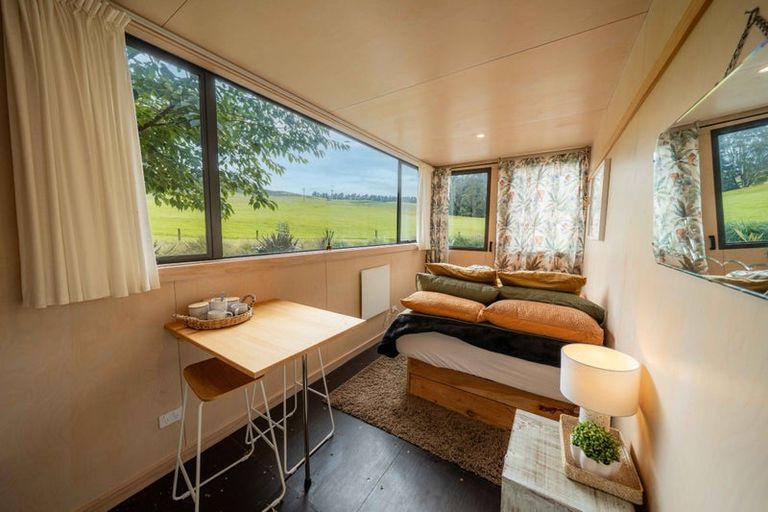 Photo of property in 84 Cover Street, Lumsden, 9730