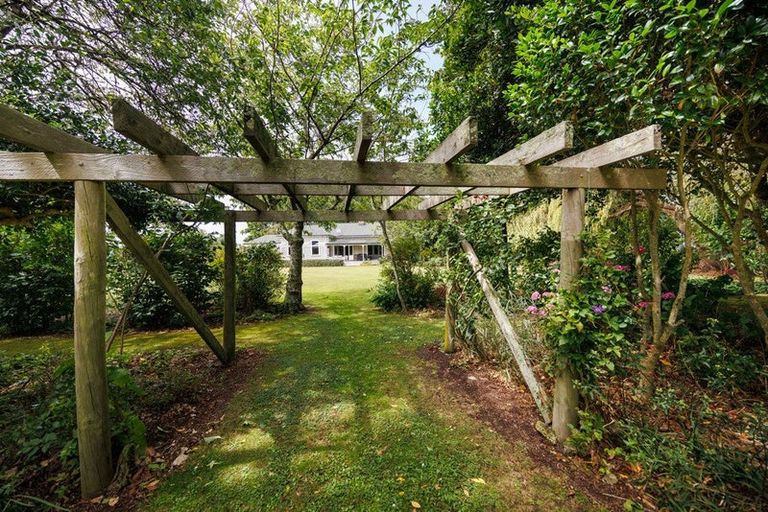 Photo of property in 394 Kairanga Bunnythorpe Road, Bunnythorpe, Palmerston North, 4478