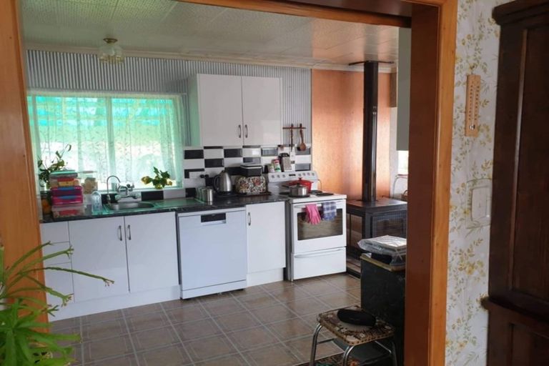 Photo of property in 277 High Street, Eltham, 4322