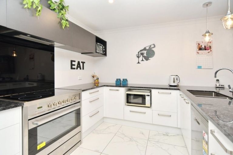 Photo of property in 44 El Alamein Avenue, Rangiora, 7400