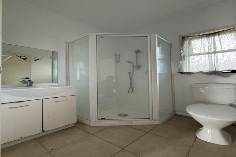 Photo of property in 25 Royton Avenue, Mangere East, Auckland, 2024