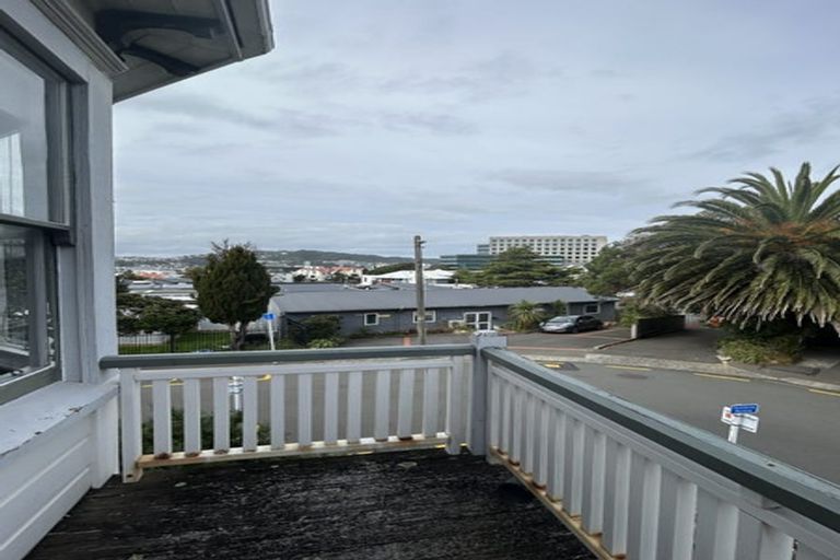 Photo of property in 1/10 Hobson Crescent, Thorndon, Wellington, 6011