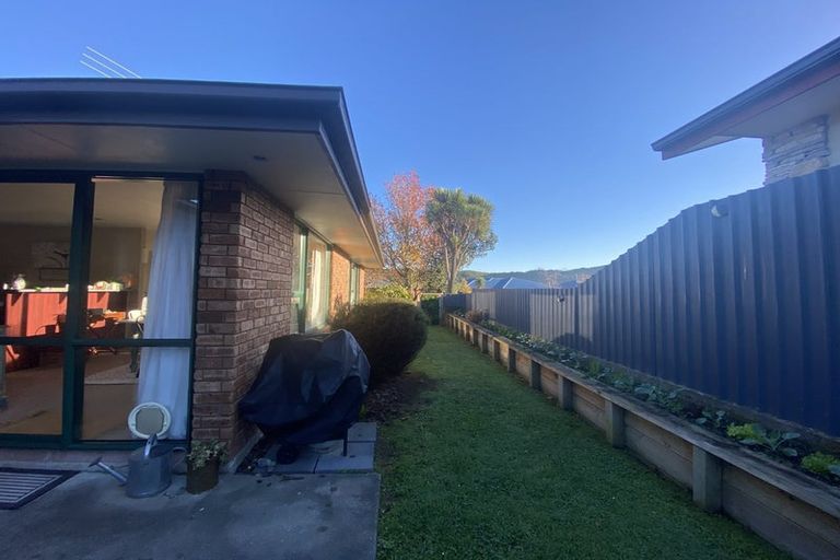 Photo of property in 16 Admiralty Place, Waikawa, Picton, 7220