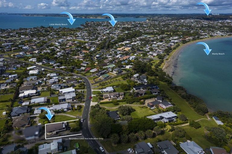 Photo of property in 25a Tindalls Bay Road, Tindalls Beach, Whangaparaoa, 0930