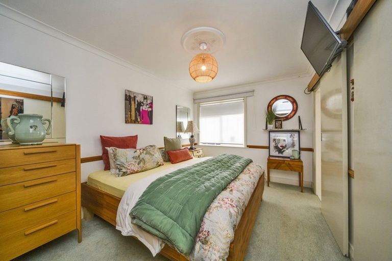 Photo of property in 57 Guy Avenue, Takaro, Palmerston North, 4410