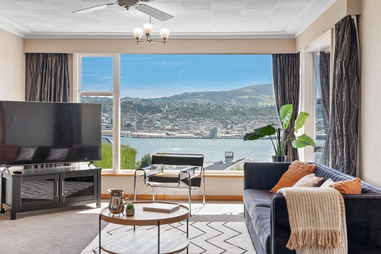 Photo of property in 103 Larnach Road, Vauxhall, Dunedin, 9013