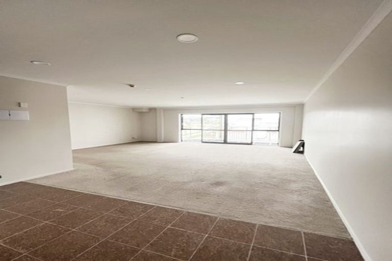 Photo of property in 22a/132 Stancombe Road, Flat Bush, Auckland, 2016