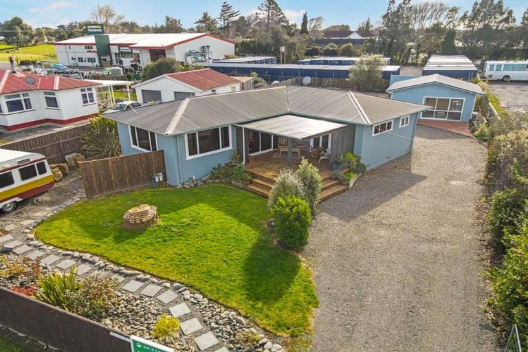 Photo of property in 62 Russell Street, Marton, 4710